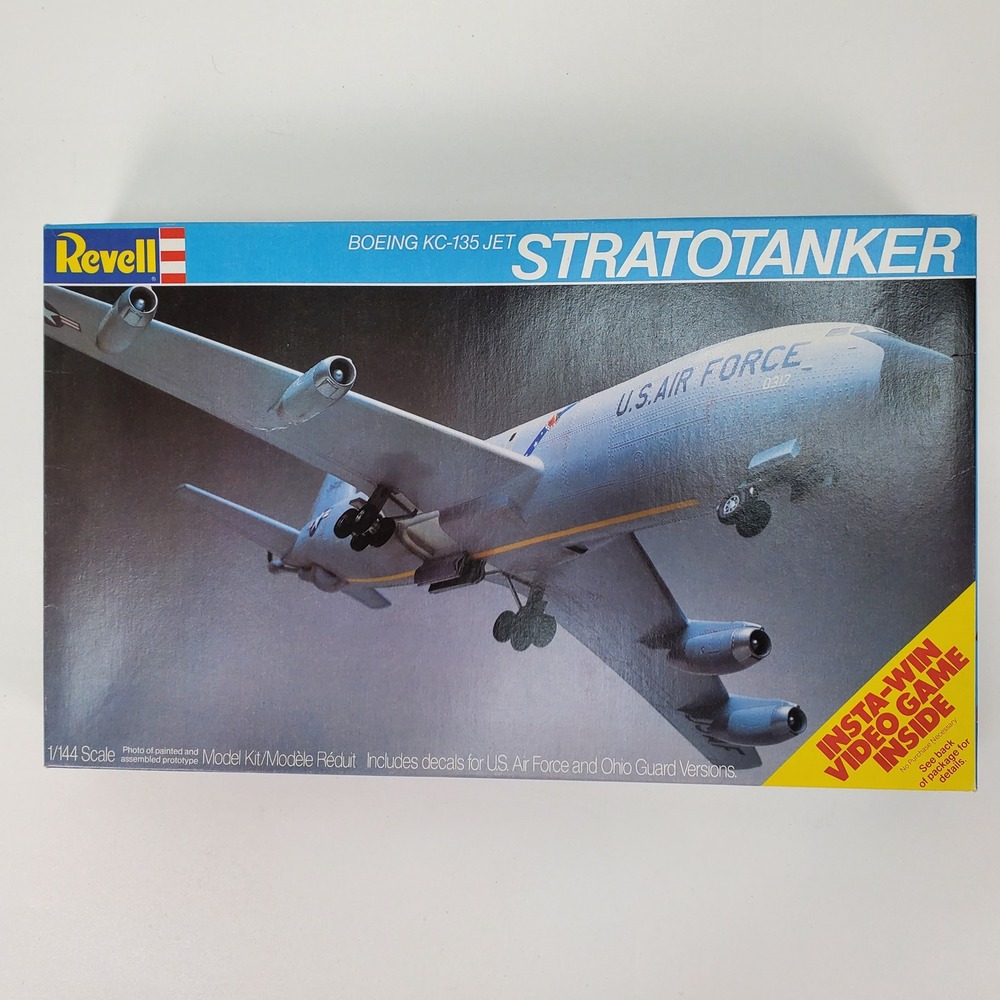Revell 1982 Boeing KC-135 Jet Stratotanker 1/144 Scale Model Kit 4523 USAF